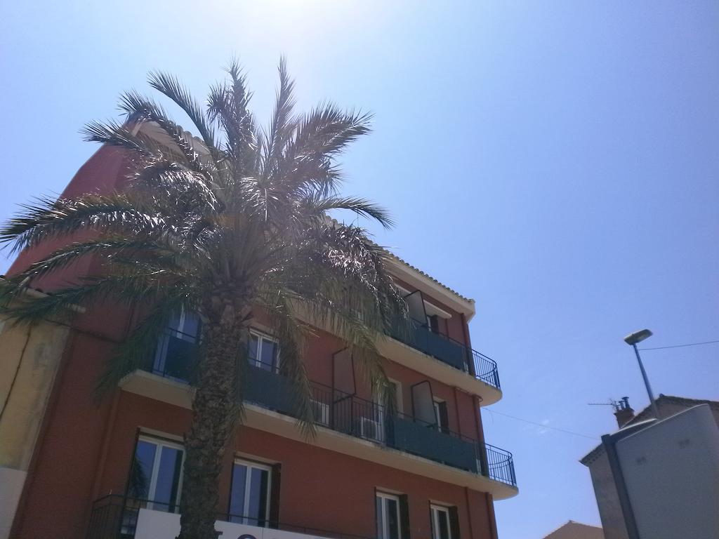 Hotel Merea La Londe-les-Maures Exterior photo